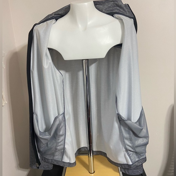 And 1 Athletic Jacket Men’s Gray Size Small - Picture 5 of 5
